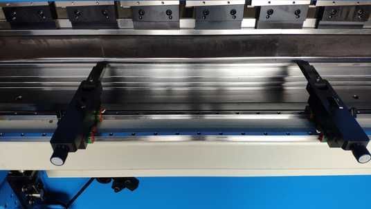 Купить Листогиб с ЧПУ TSK Machinery WD67K-63T/2500 CT15 4+1 Axis
